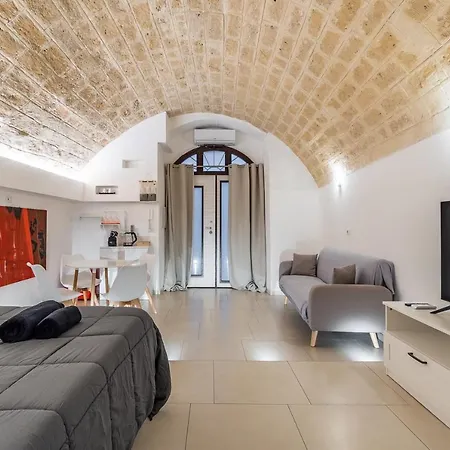 Le Cave Apartment